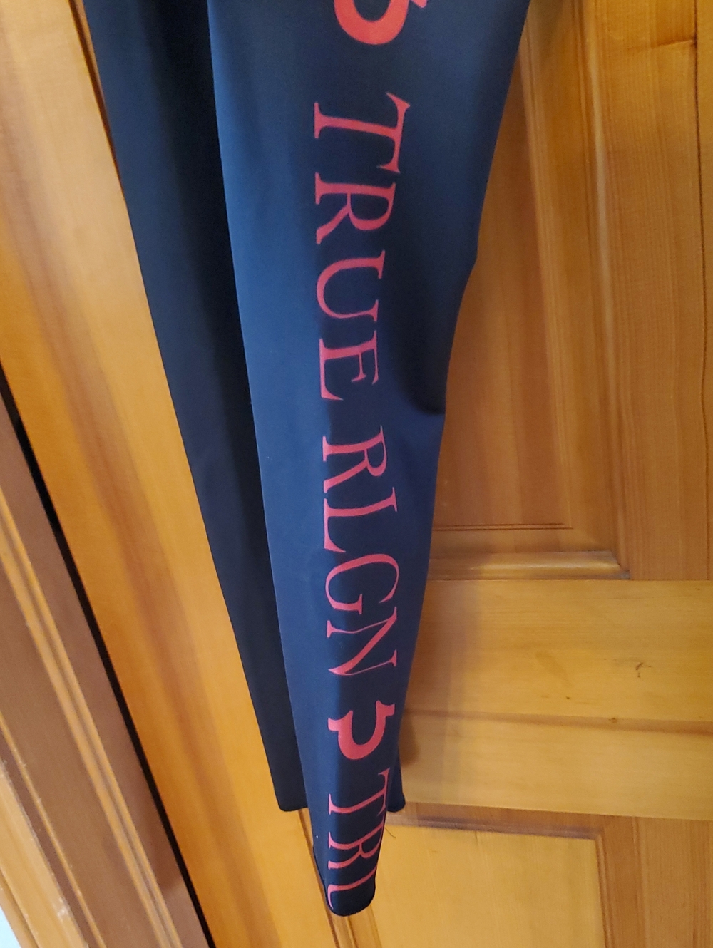 True Religion High-Waist Women's Black Performance Leggings Red Logo Size XS - Picture 6 of 10